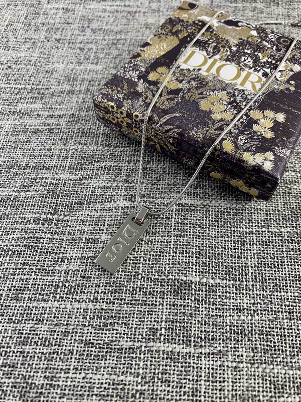 Dior Necklace 05lyr538